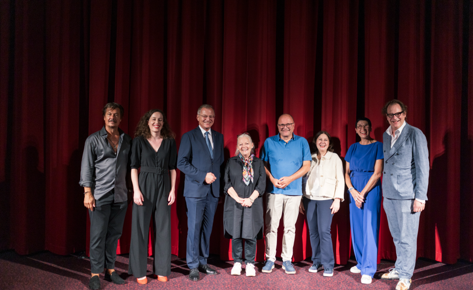 Film premiere: Anton Bruckner - The Enigmatic Genius. from left: actor Michael Dangl, blogger and music journalist Marie König, Governor Thomas Stelzer, actress Brigitte Kren, director Thomas Macho, Dr. Karin Veitl, ORF broadcasting manager during the making of the film, musicologist and presenter Karin Wagner, Norbert Trawöger, artistic director Anton Bruckner 2024. photo: Land OÖ/Max Mayrhofer